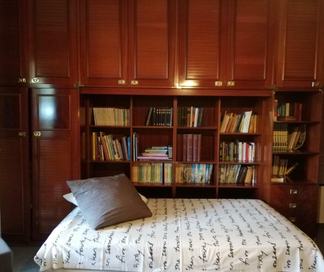 Villa Degli Olmi Allumiere Bilik gambar